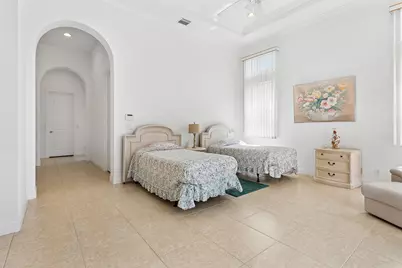 8102 Valhalla Drive, Delray Beach, FL 33446 - Photo 18