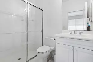 8102 Valhalla Dr, Delray Beach, FL 33446 - Photo 14