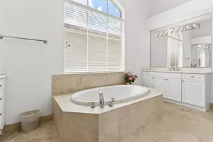 8102 Valhalla Dr, Delray Beach, FL 33446 - Photo 20