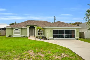 844 SW Hamberland Ave, Port Saint Lucie, FL 34953 - Photo 2