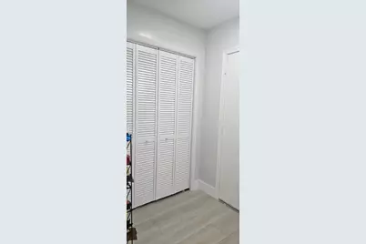 421 NE 14th Avenue #302, Hallandale Beach, FL 33009 - Photo 12