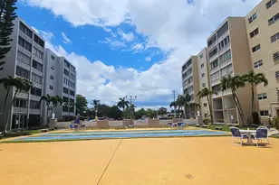 421 NE 14th Ave, Hallandale Beach, FL 33009 - Photo 26