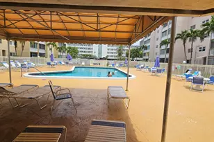 421 NE 14th Ave, Hallandale Beach, FL 33009 - Photo 20