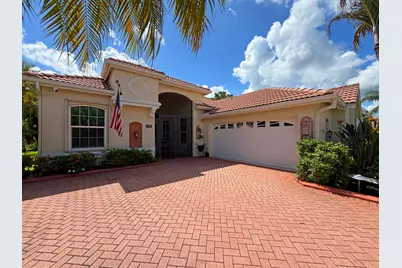 728 SW Lake Charles Circle, Port Saint Lucie, FL 34986 - Photo 1