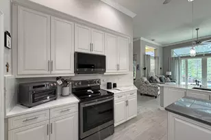728 SW Lake Charles Cir, Port Saint Lucie, FL 34986 - Photo 16