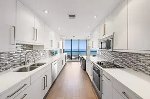 5250 N Ocean Dr, Singer Island, FL 33404 - Photo 2