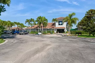 805 Harbour Pointe Way, Greenacres, FL 33413 - Photo 18