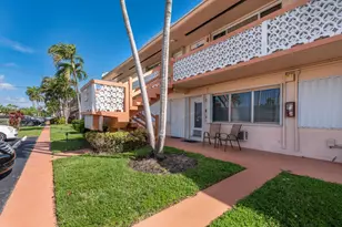 925 SW 11th Ave, Hallandale Beach, FL 33009 - Photo 4