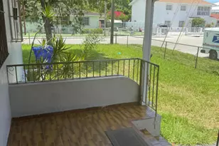88 NW 18th Ave, Miami, FL 33125 - Photo 2