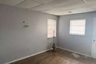 88 NW 18th Ave, Miami, FL 33125 - Photo 4