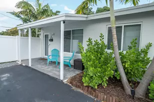 1909 NE 2nd St, Pompano Beach, FL 33060 - Photo 2