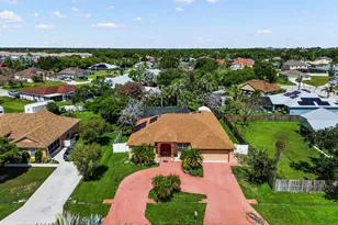 6178 NW Duke Cir, Port Saint Lucie, FL 34983 - Photo 4