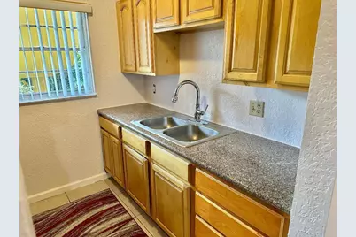 240 Croton Avenue #110, Lantana, FL 33462 - Photo 4