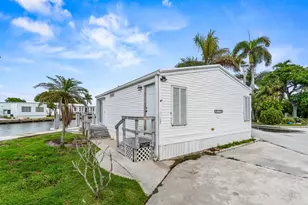 207 Mallard Dr, Briny Breezes, FL 33435 - Photo 2