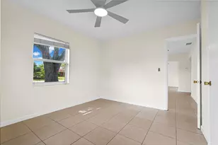 261 NE 45th St, Oakland Park, FL 33334 - Photo 34