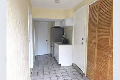 814 Poplar Drive #B, Lake Park, FL 33403 - Photo 10