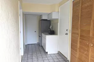 814 Poplar Dr, Lake Park, FL 33403 - Photo 10