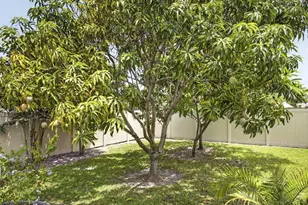 9860 Honeysuckle Ave, Palm Beach Gardens, FL 33410 - Photo 42