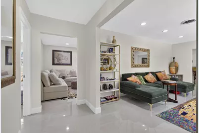 9860 Honeysuckle Avenue, Palm Beach Gardens, FL 33410 - Photo 4