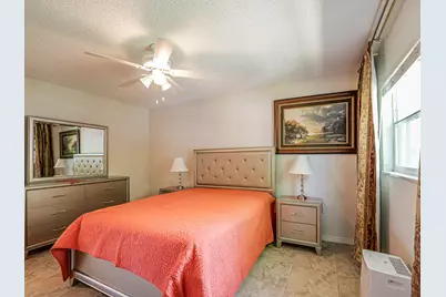 923 22nd Place #219, Vero Beach, FL 32960 - Photo 18