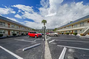 923 22nd Pl, Vero Beach, FL 32960 - Photo 2