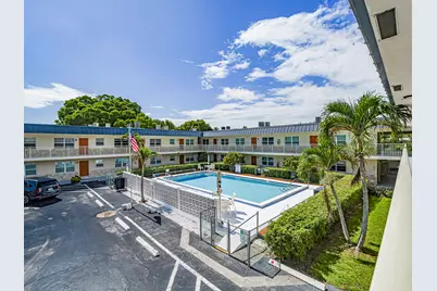 923 22nd Place #219, Vero Beach, FL 32960 - Photo 24
