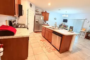 322 SW Molloy St, Port Saint Lucie, FL 34984 - Photo 4