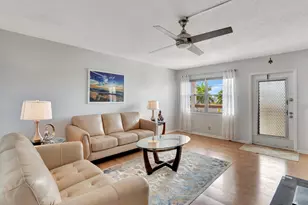 4018 Cornwall, Boca Raton, FL 33434 - Photo 4