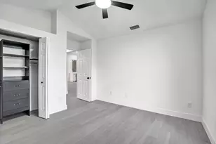1237 SW Edinburgh Dr, Port Saint Lucie, FL 34953 - Photo 32
