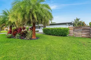 711 Laurel Dr, Lake Park, FL 33403 - Photo 2
