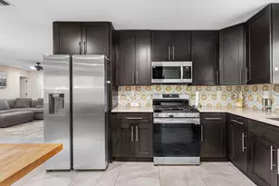 711 Laurel Dr, Lake Park, FL 33403 - Photo 6