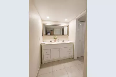 234 Lake Arbor Drive, Palm Springs, FL 33461 - Photo 12