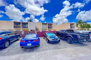 3672 SW 59th Ave, Davie, FL 33314 - Photo 4