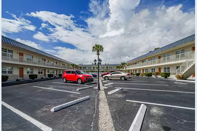 923 22nd Place #219, Vero Beach, FL 32960 - Photo 2