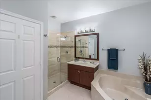 2802 Kinsington Cir, Weston, FL 33332 - Photo 24