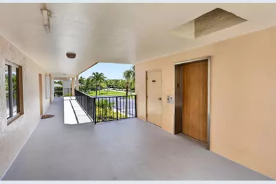 275 Palm Avenue #D, Jupiter, FL 33477 - Photo 2