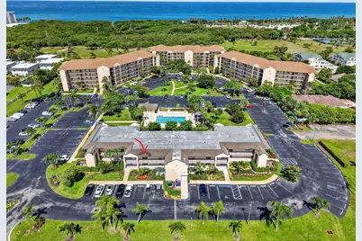 275 Palm Avenue #D 203, Jupiter, FL 33477 - Photo 1