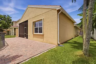 10425 Pearwood Pl, Boynton Beach, FL 33437 - Photo 26