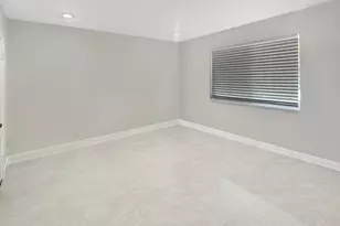 136 NE 19th Ct, Wilton Manors, FL 33305 - Photo 10