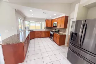 711 SE Celtic Ave, Port Saint Lucie, FL 34983 - Photo 2