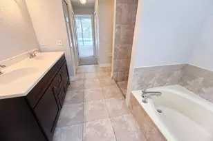 711 SE Celtic Ave, Port Saint Lucie, FL 34983 - Photo 20