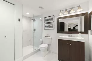 1000 E Island Blvd, Aventura, FL 33160 - Photo 12