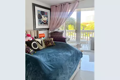 1000 E Island Boulevard #305, Aventura, FL 33160 - Photo 4