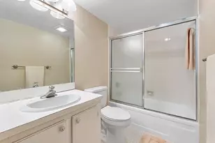 5530 NW 44th St, Lauderhill, FL 33319 - Photo 16