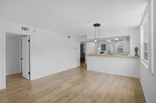 8296 NW 24th St, Coral Springs, FL 33065 - Photo 2