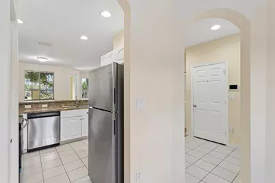 6036 SW 19th Place, North Lauderdale, FL 33068 - Photo 8