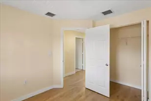 6036 SW 19th Pl, North Lauderdale, FL 33068 - Photo 14