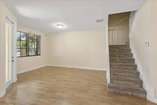 6036 SW 19th Pl, North Lauderdale, FL 33068 - Photo 4