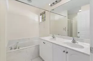 6036 SW 19th Pl, North Lauderdale, FL 33068 - Photo 22