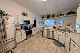 2097 SW Larchmont Ln, Port Saint Lucie, FL 34984 - Photo 4